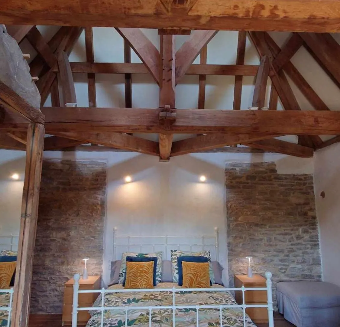 Holiday home Atypique Maison De Charme Parisot