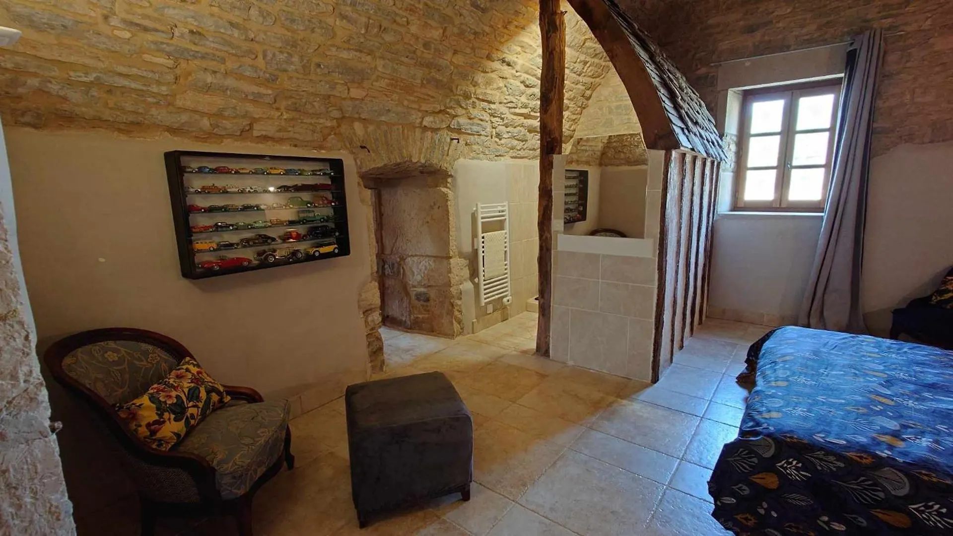 Holiday home Atypique Maison De Charme Parisot  France