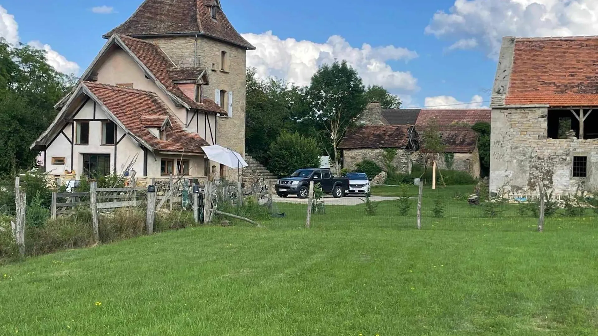 Holiday home Atypique Maison De Charme Parisot
