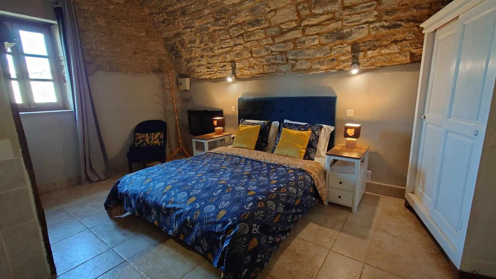 Holiday home Atypique Maison De Charme Parisot  France